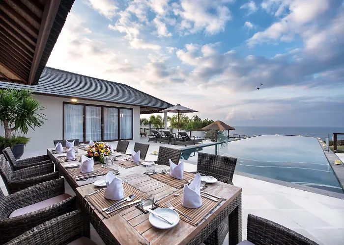 Karang Saujana Otel 4*