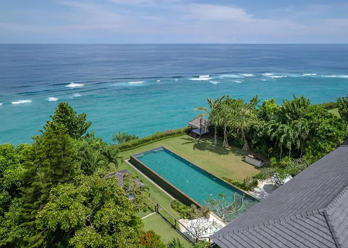 Karang Saujana Uluwatu (Bali)