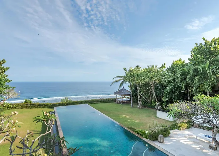 Karang Saujana Uluwatu (Bali)