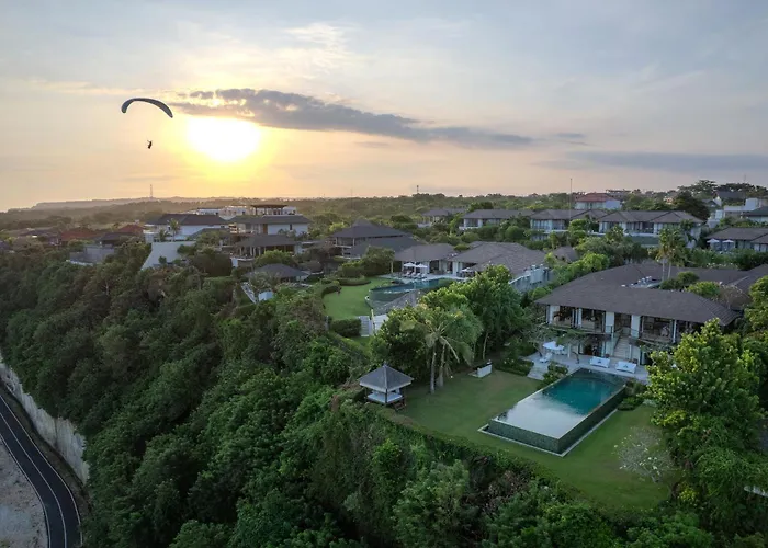 Karang Saujana Hotel 4*