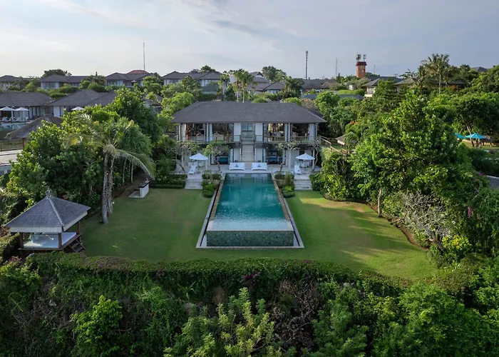 Karang Saujana Hotel 4*
